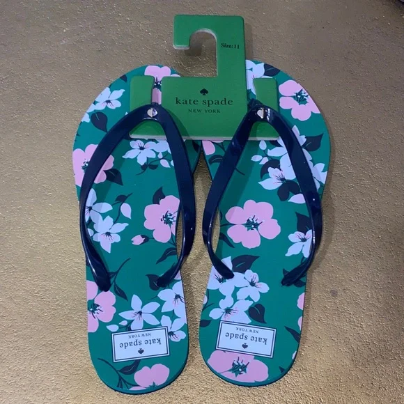 NEW Kate Spade Green Floral Flip Flops with Navy Straps size 11 - Picture 1 of 2